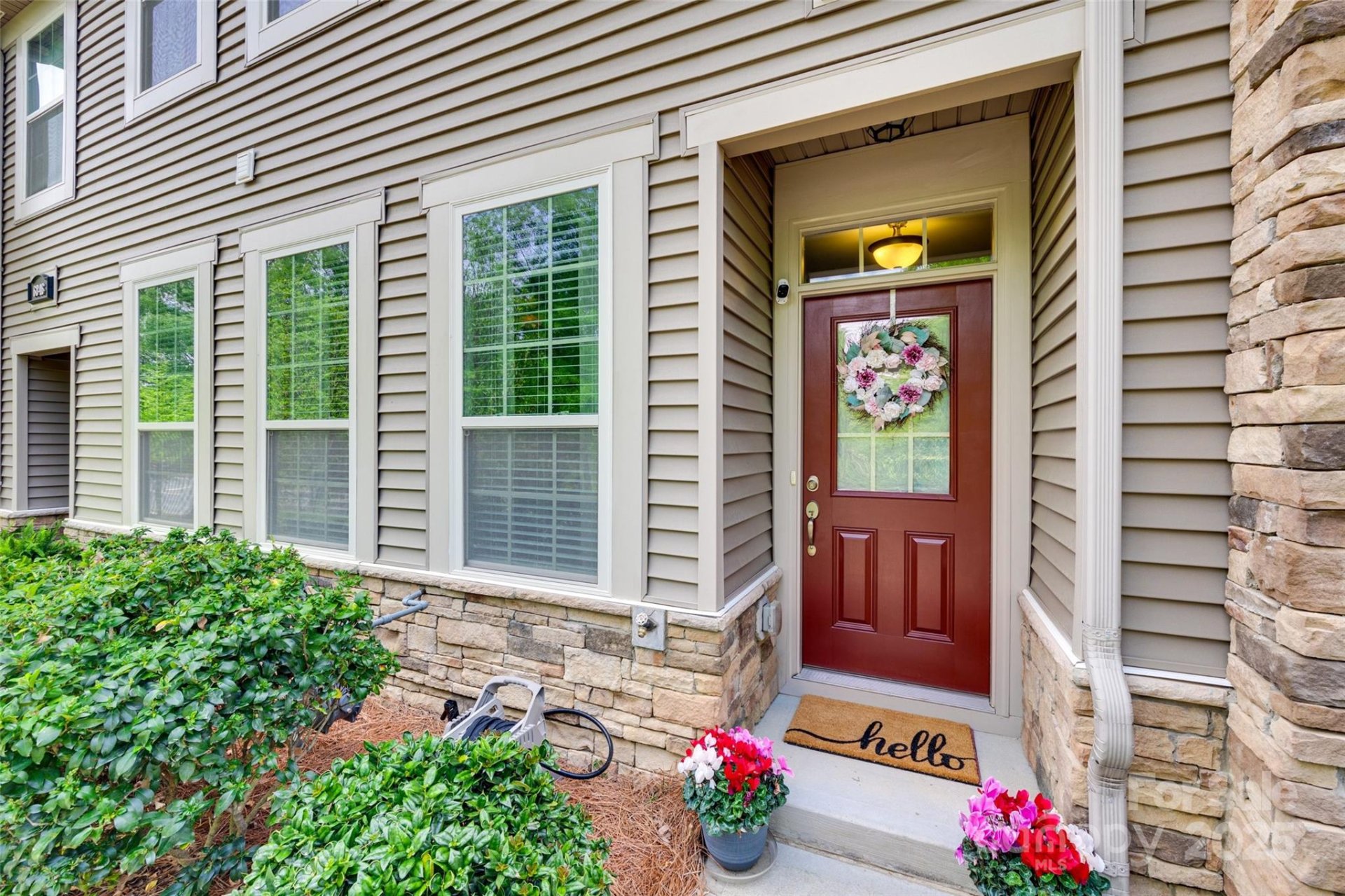 Property image 1 at 6842 Berewick Commons Parkway, Charlotte, NC 28278