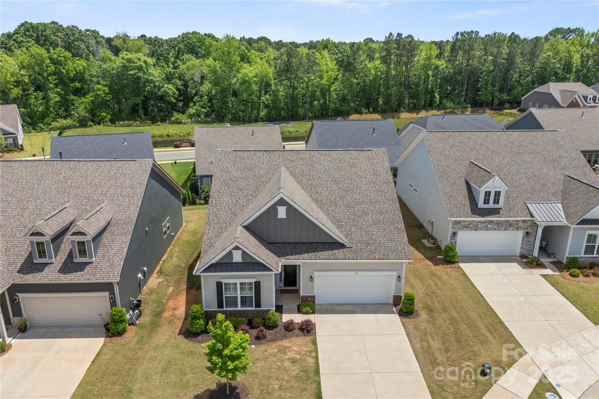 Property image 3 at 329 Brambling Court, Wesley Chapel, NC 28110