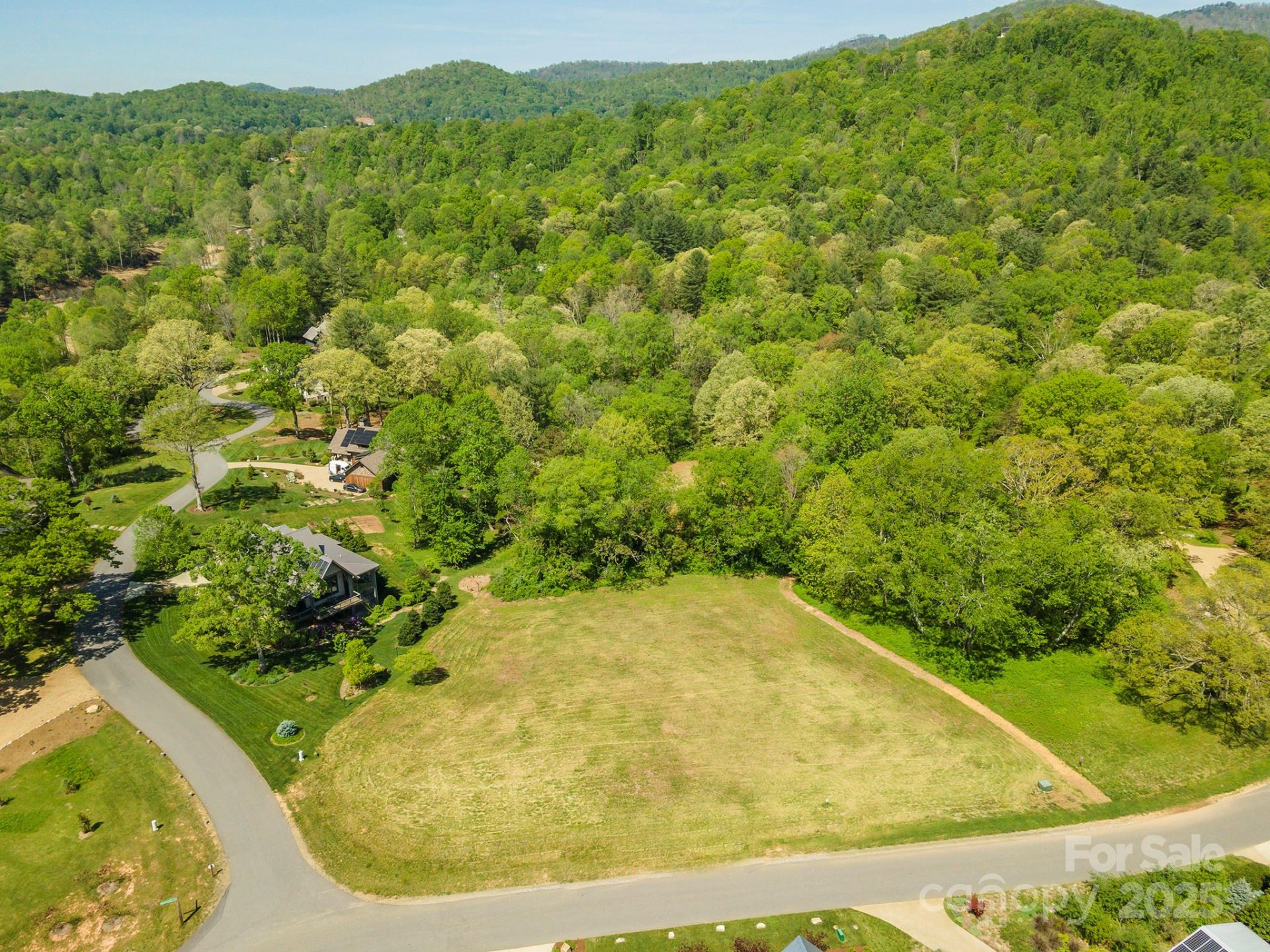 14 Wandering Oaks Way
