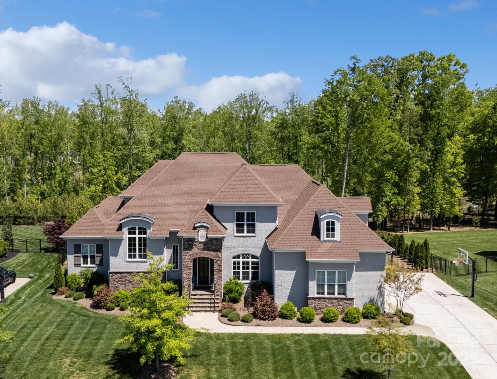 1149 Grand Oak Drive