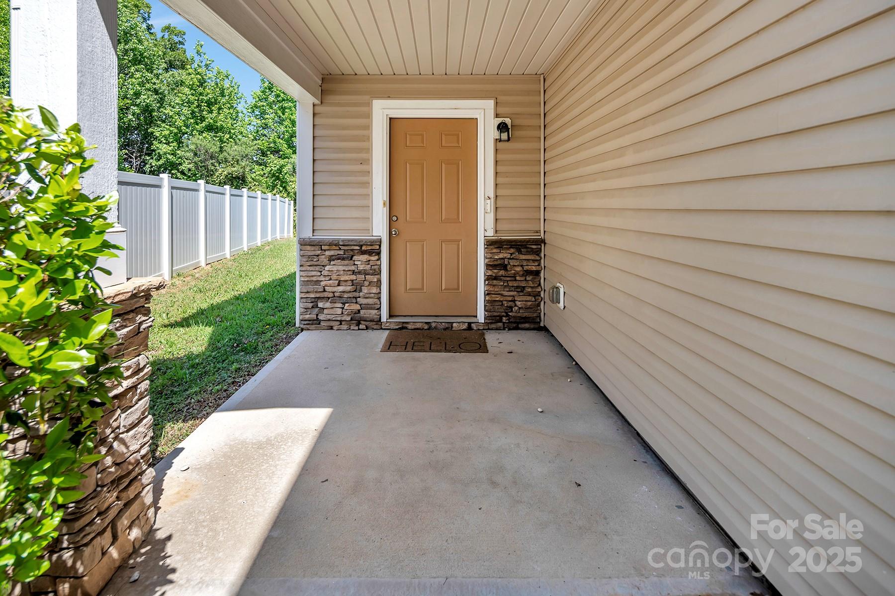 Property image 3 at 2751 Bramble Ridge Court, Charlotte, NC 28215