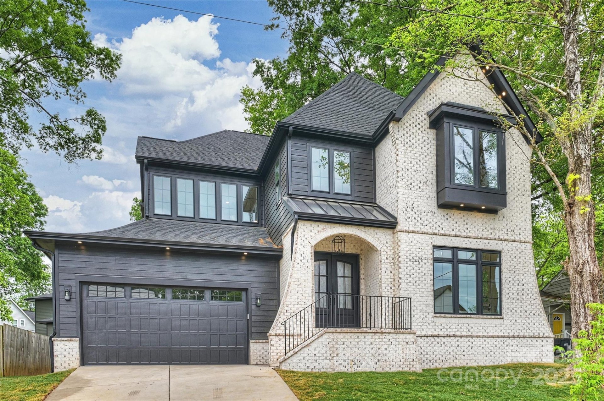 Property at 910 Everett Place, Charlotte, NC 28205