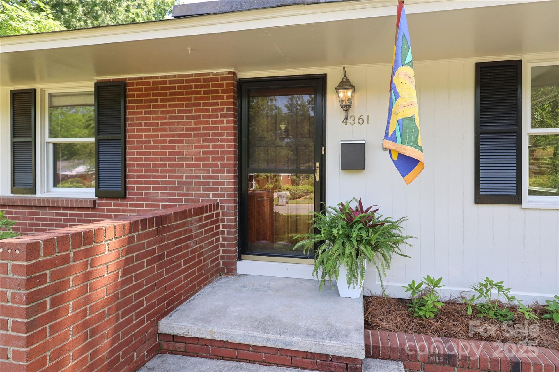 Property image 2 at 4361 Applegate Road, Charlotte, NC 28209