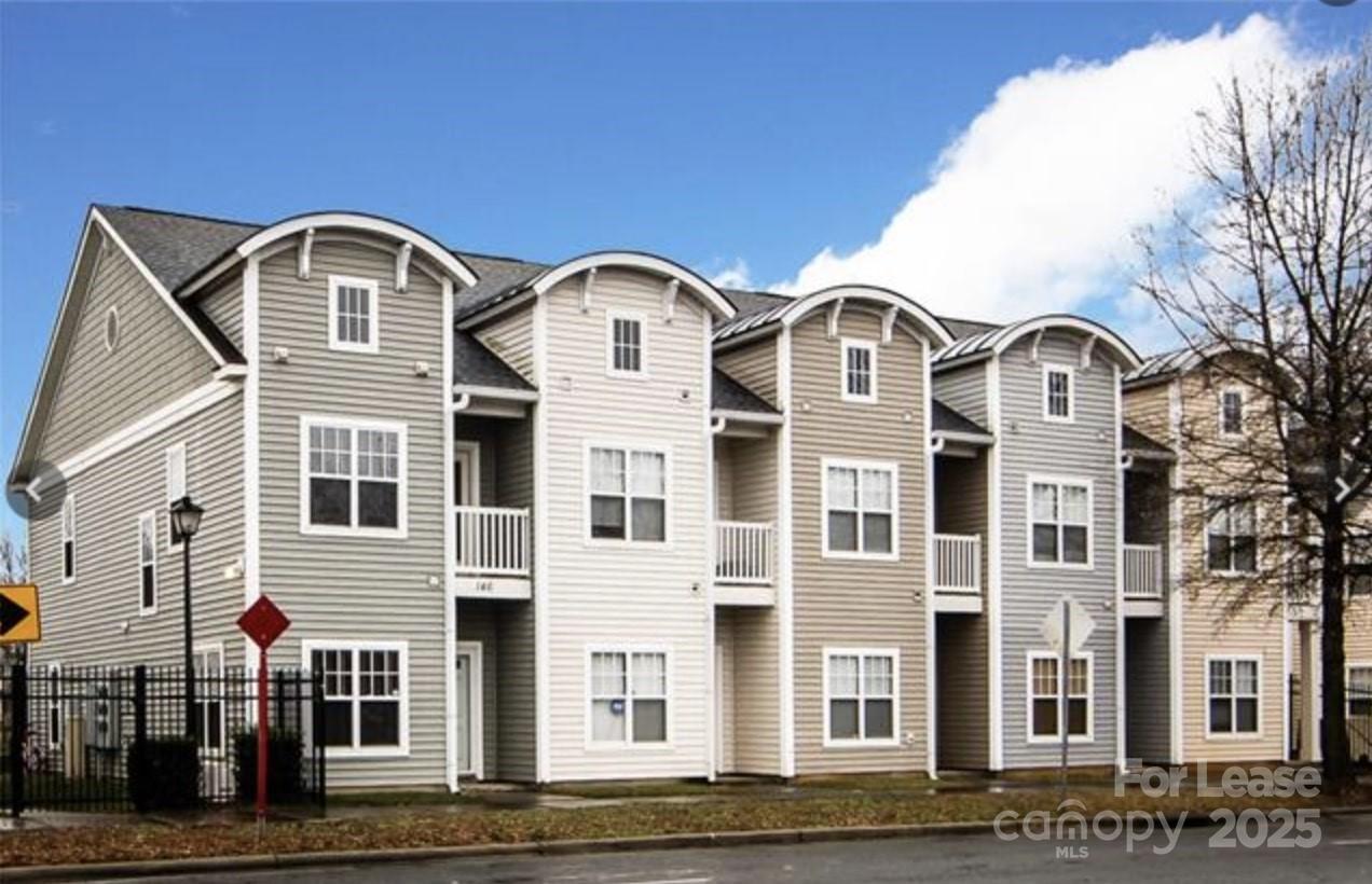 Property image 1 at 164 Parkwood Avenue, Charlotte, NC 28206