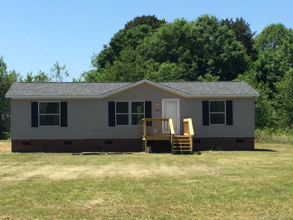 Property image 1 at 5027 Suncrest Farms Lane, Crouse, NC 28033