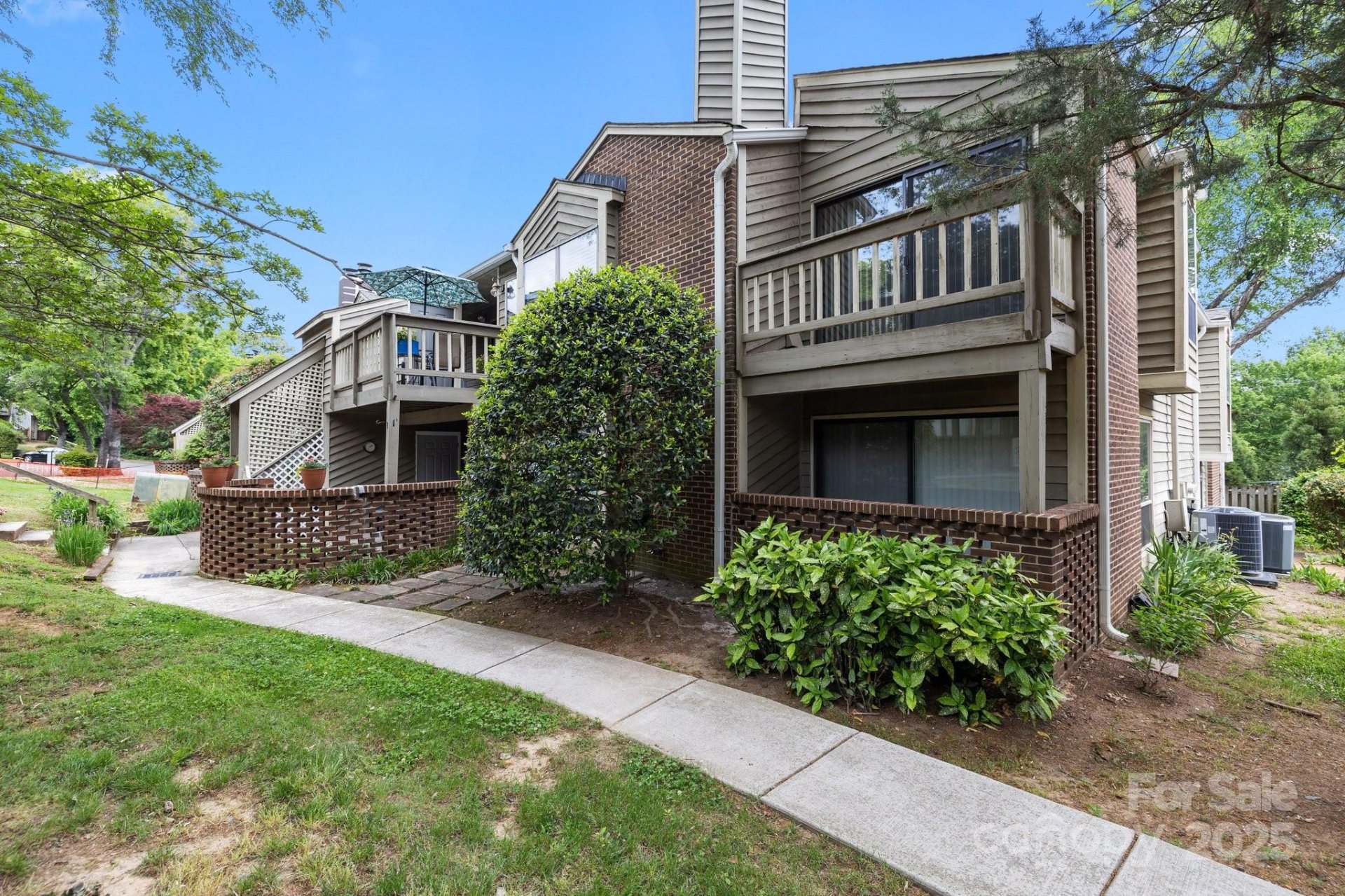 Property image 3 at 1608 Sharon Road, Charlotte, NC 28210