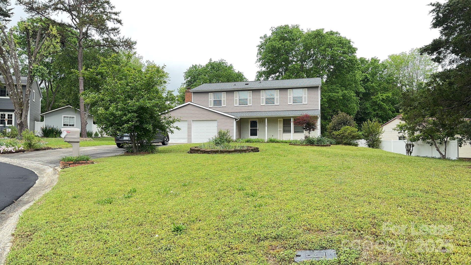 Property image 1 at 7200 Oswego Court, Charlotte, NC 28226