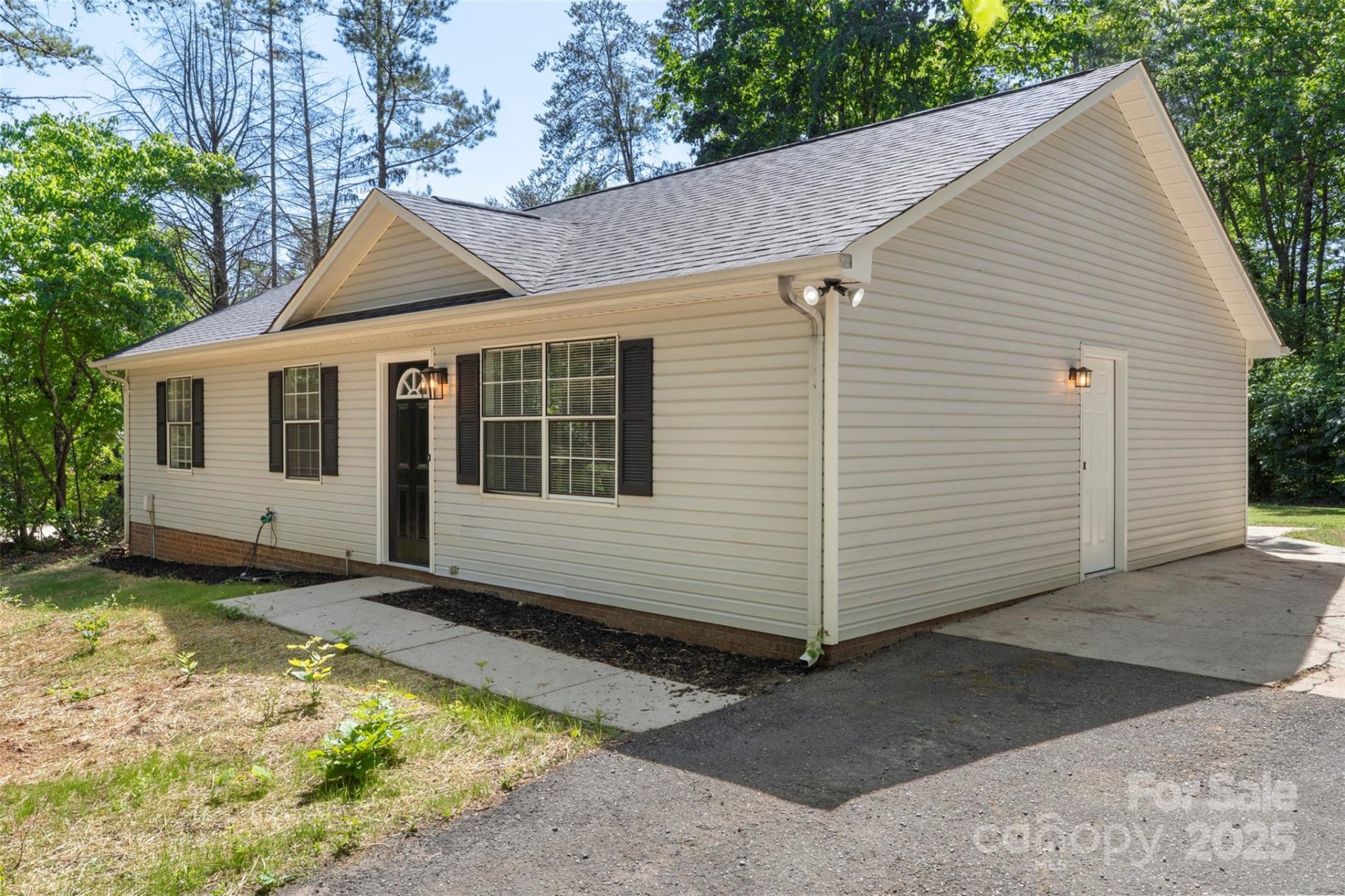 Property image 3 at 7525 Cedarbrook Drive, Charlotte, NC 28215