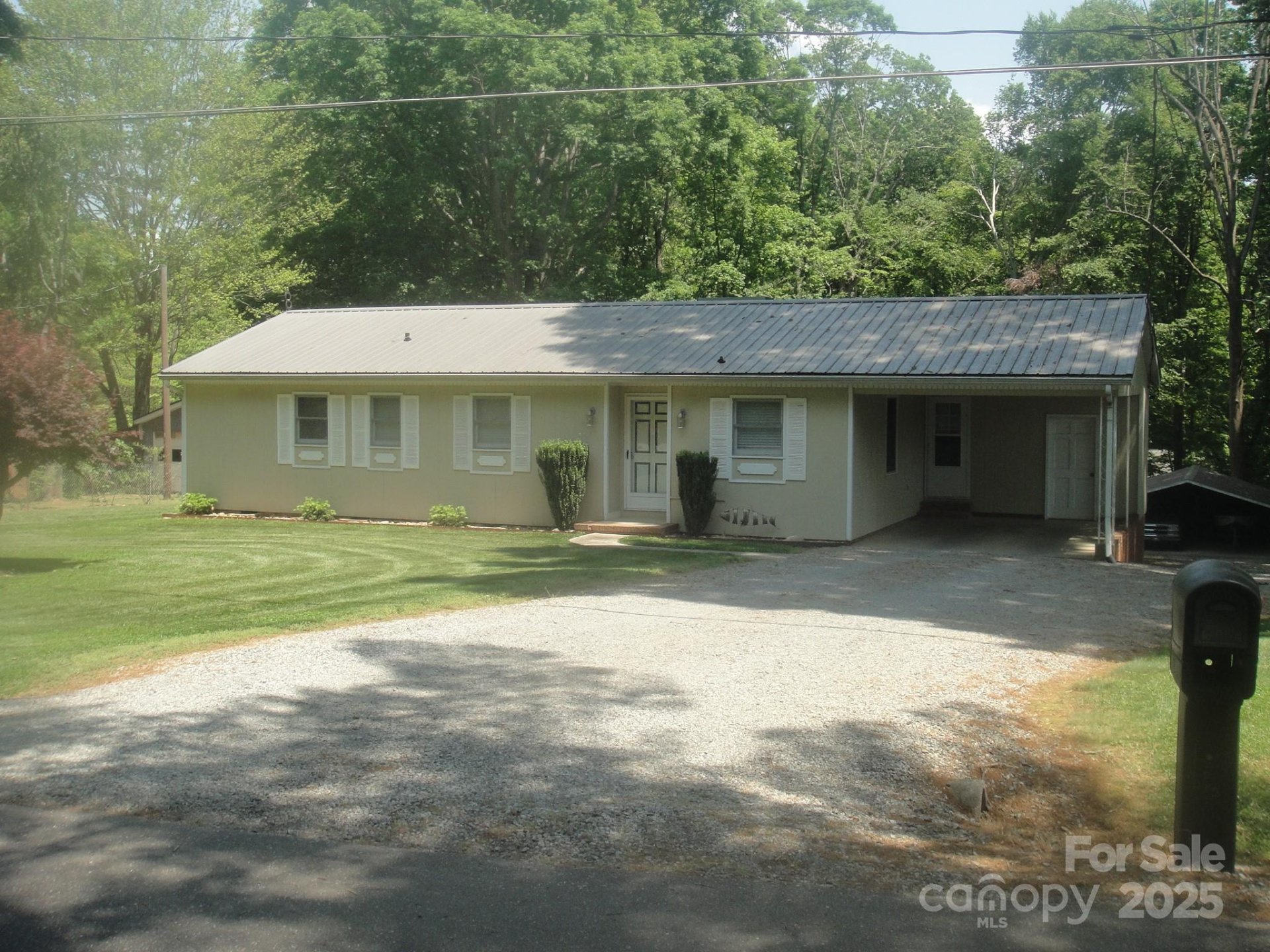 Property image 1 at 146 Barclay Lane, Mooresville, NC 28115