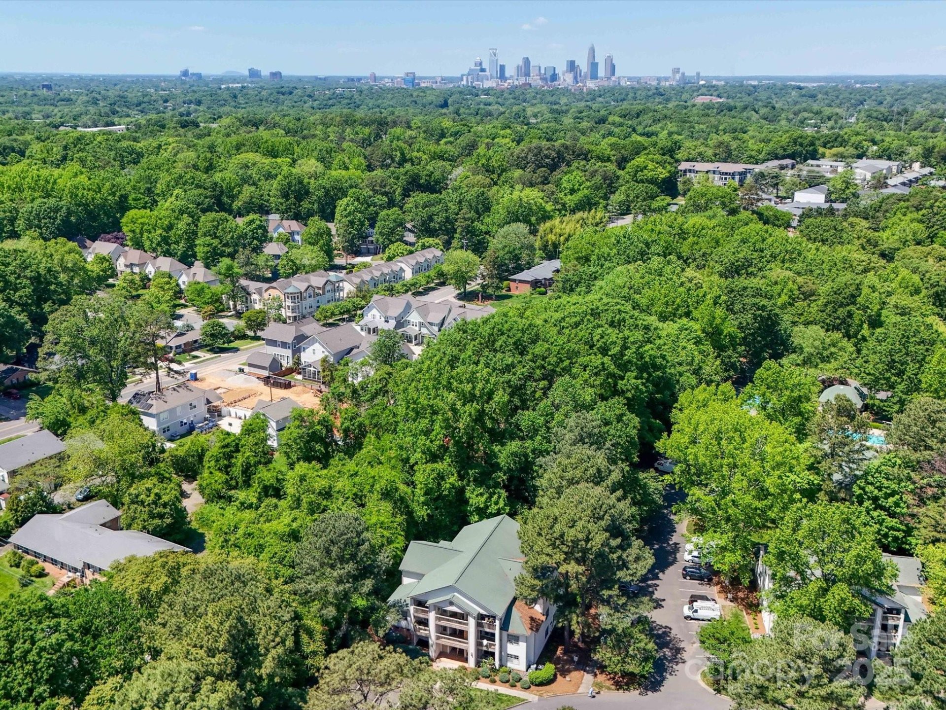 Property image 2 at 1052 Churchill Downs Court, Charlotte, NC 28211
