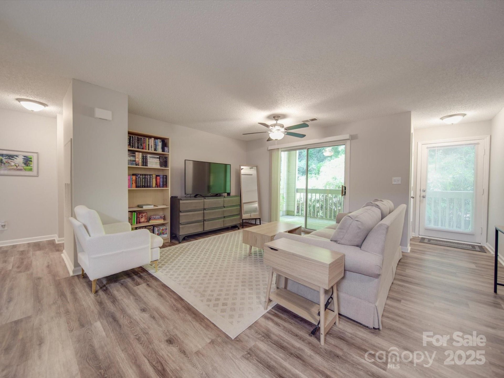 Property image 5 at 1052 Churchill Downs Court, Charlotte, NC 28211