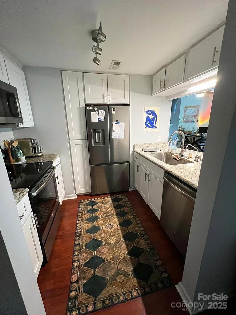 Property image 4 at 300 S Cedar Street, Charlotte, NC 28202