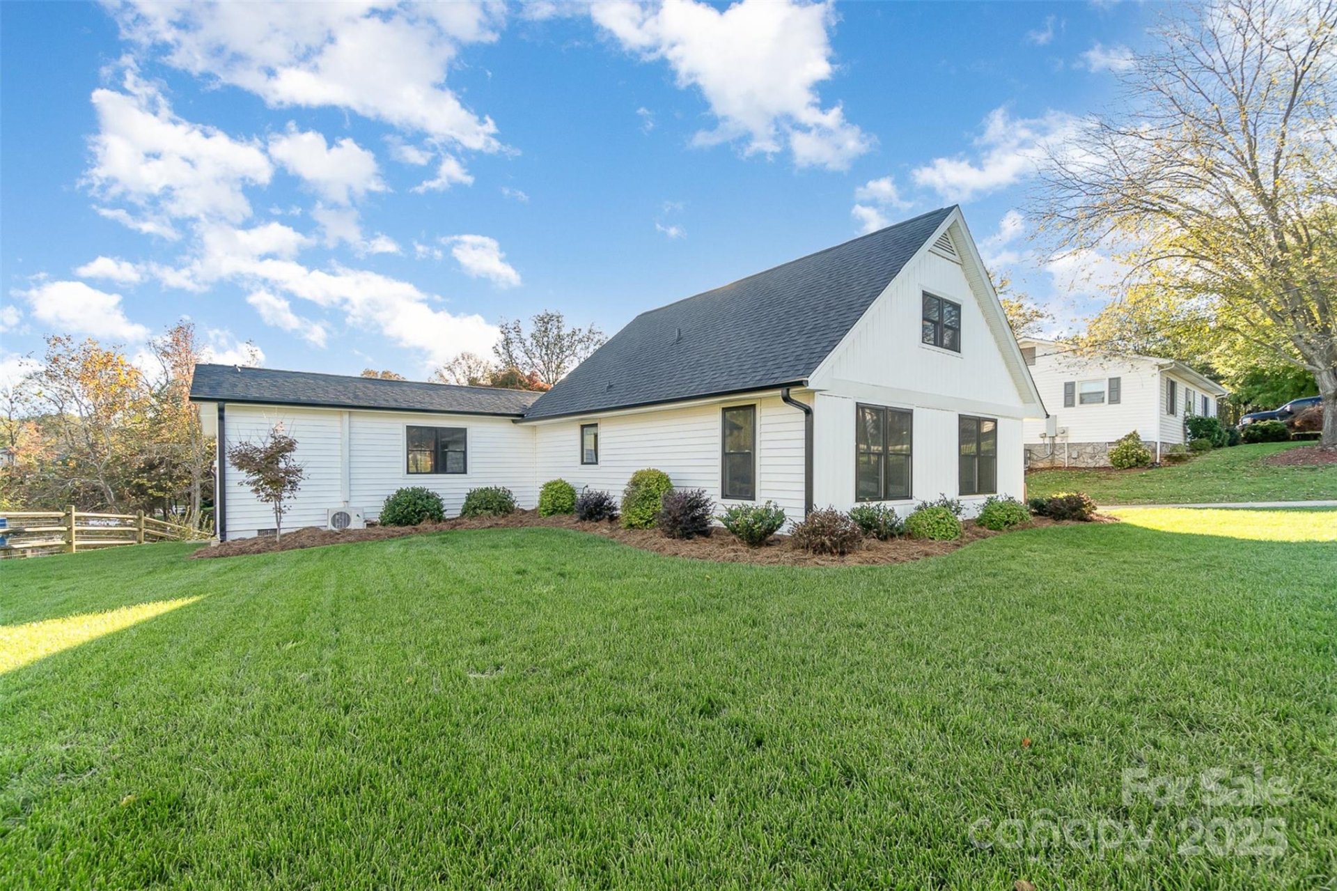 Property image 2 at 317 Commodore Loop, Mooresville, NC 28117