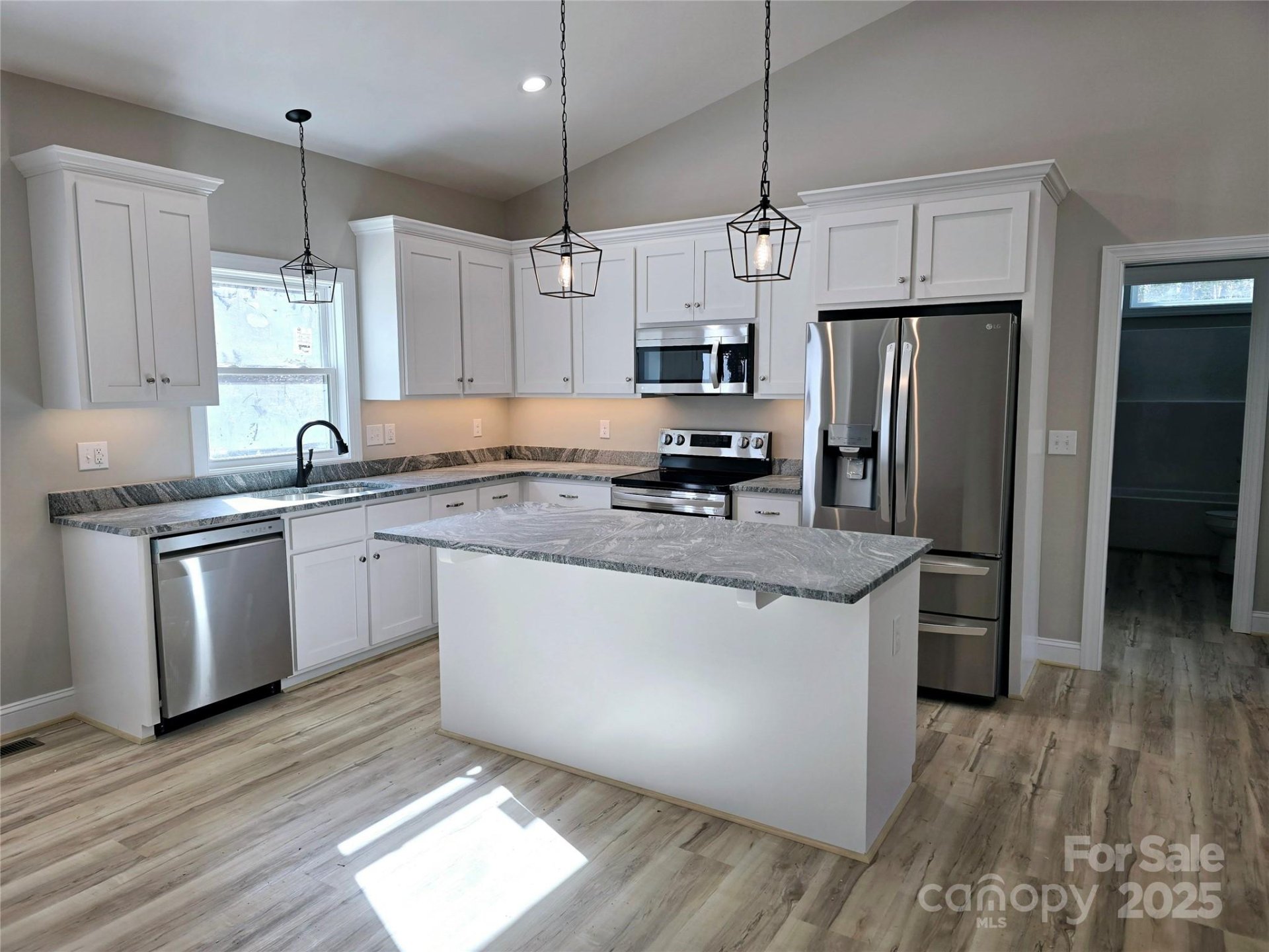 Property image 4 at 107 Skyland Drive, Mount Gilead, NC 27306