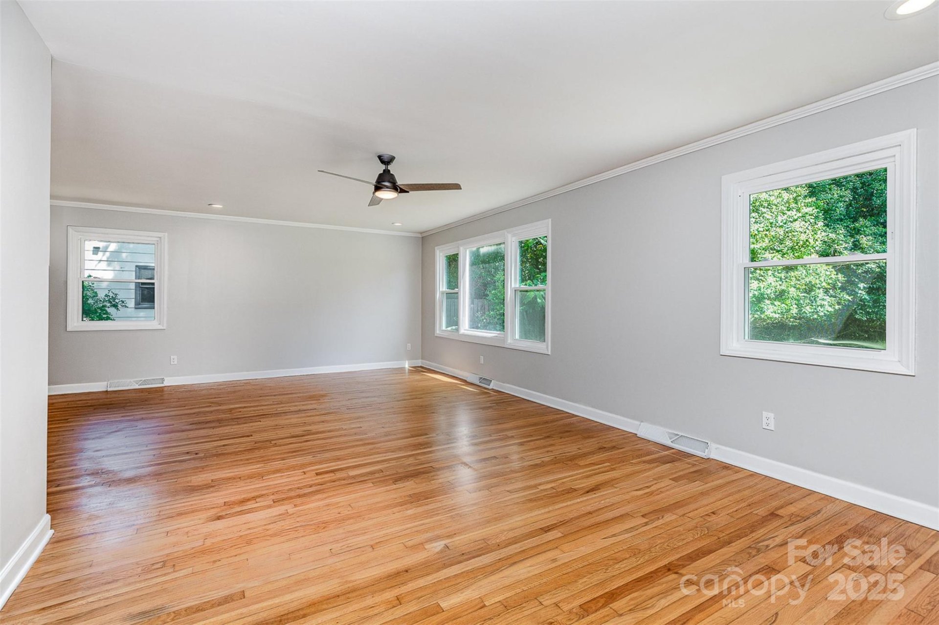 Property image 3 at 6007 Charing Place, Charlotte, NC 28211