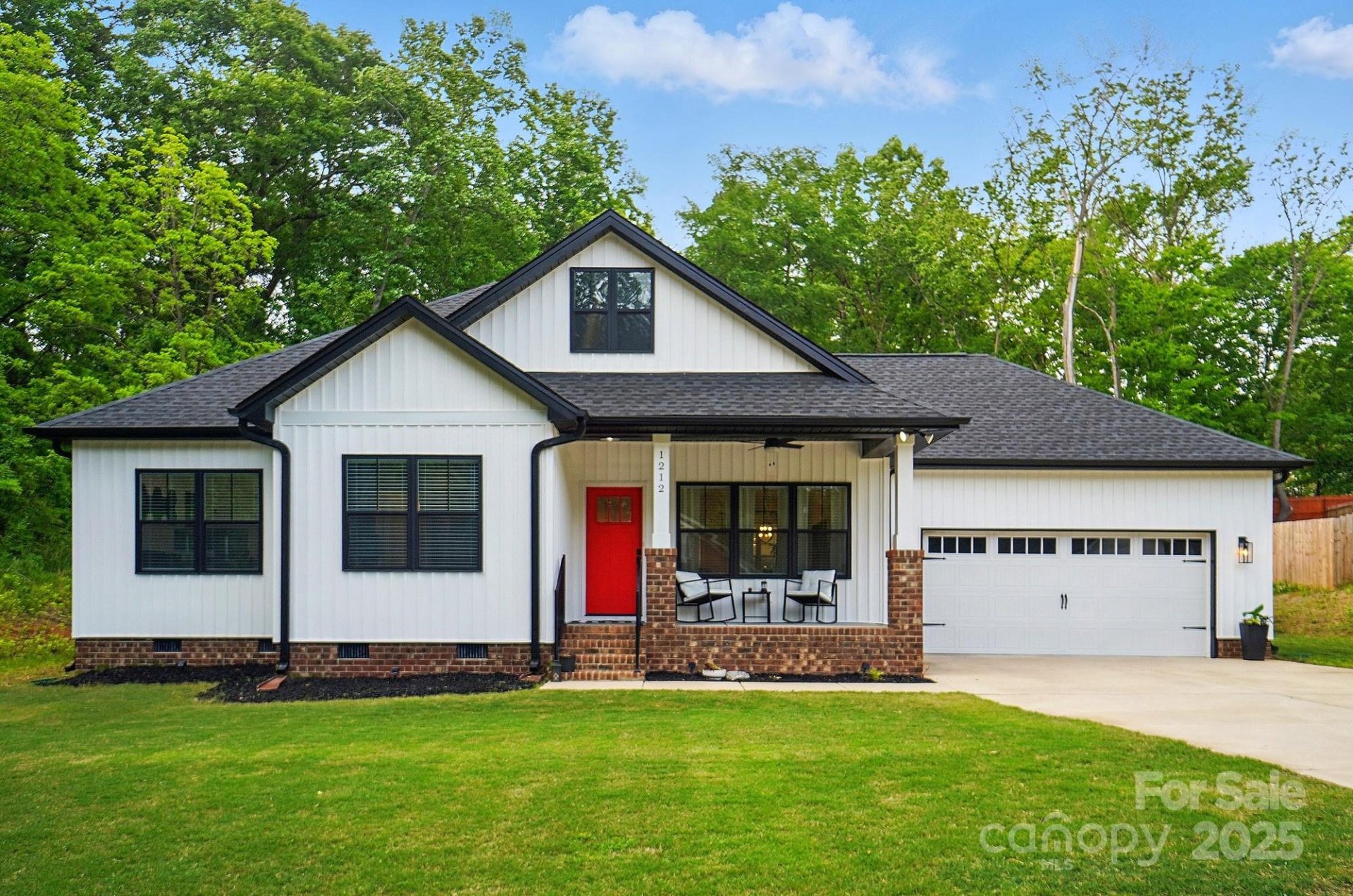 Madora, Mount Holly Community
