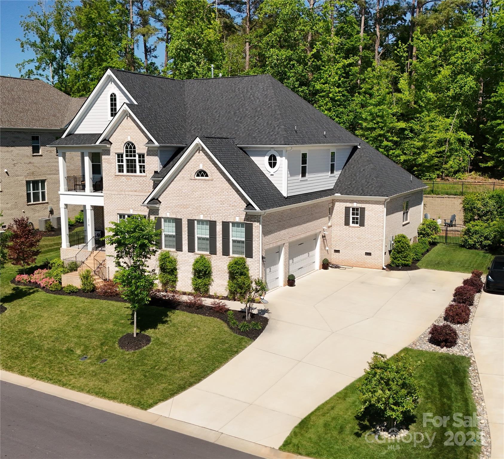 218 Turtleback Ridge