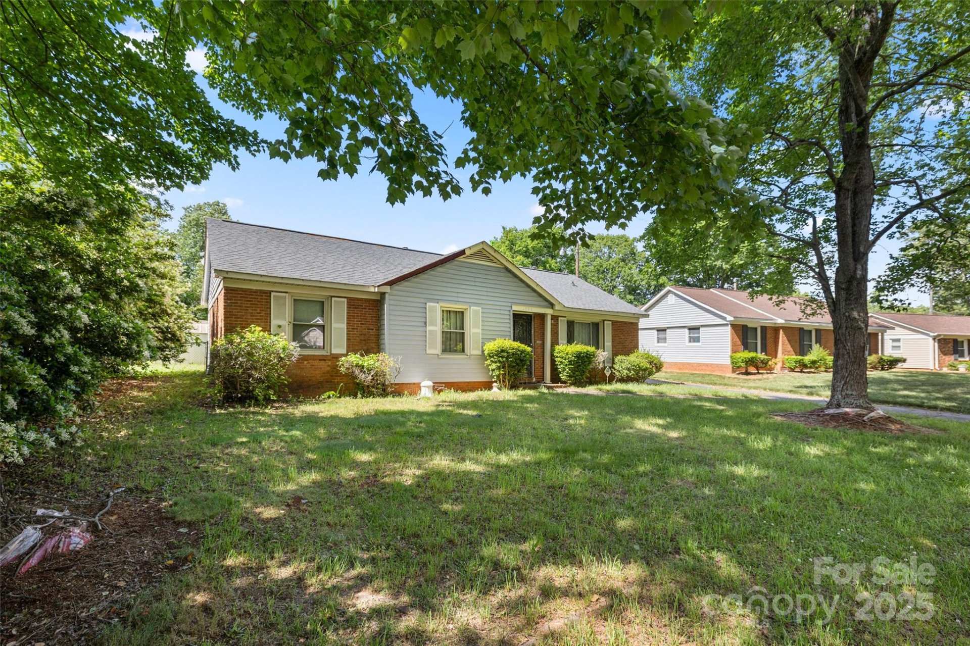 Property image 2 at 728 Dedmon Drive, Charlotte, NC 28216