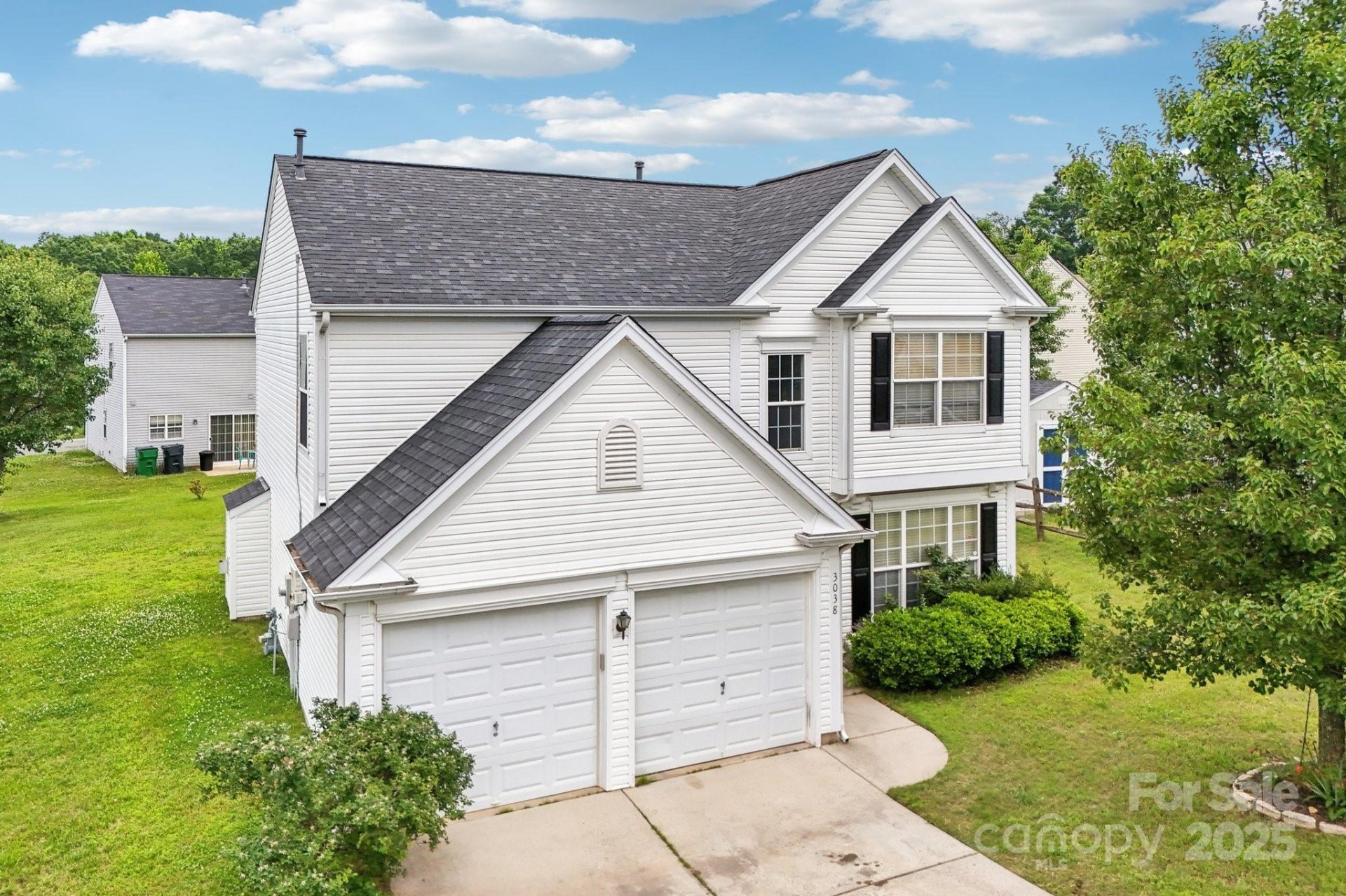 Newell Crossing, Charlotte Community