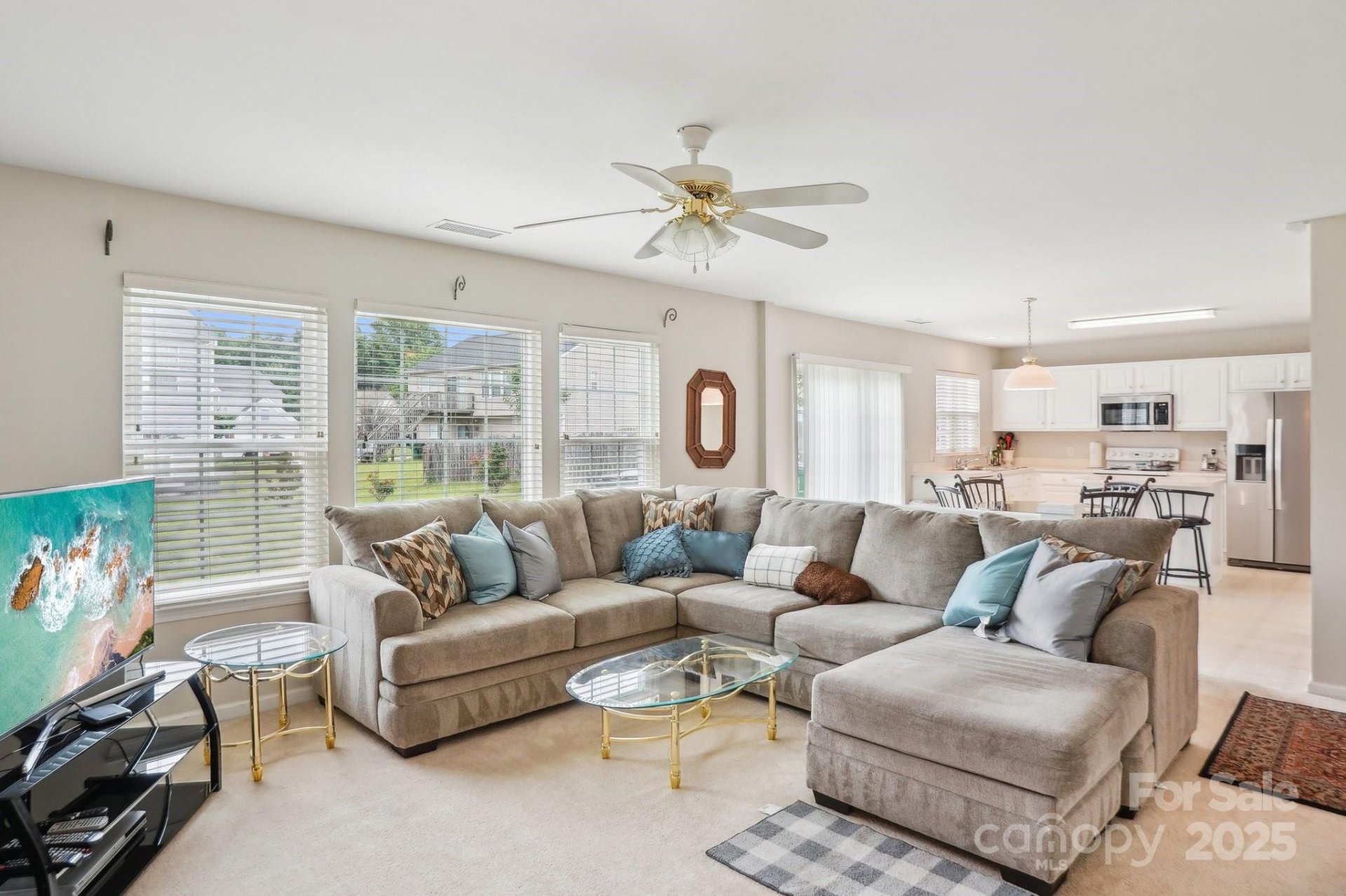 Property image 5 at 3038 Old Ironside Drive, Charlotte, NC 28213