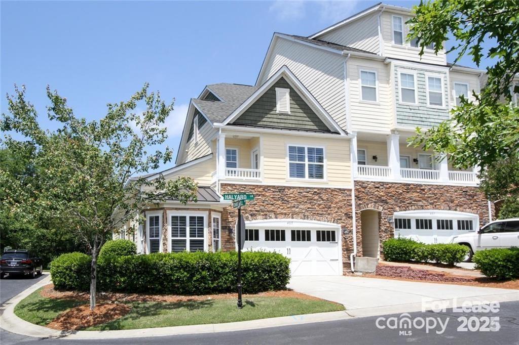 405 Halyard Lane