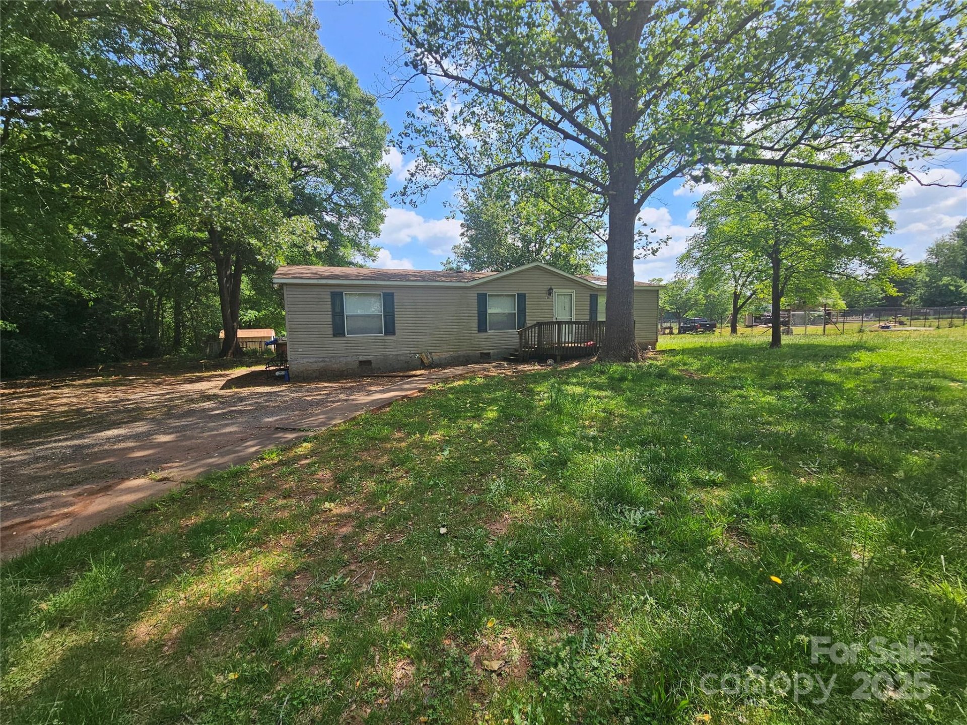 1001 Bexley Lane