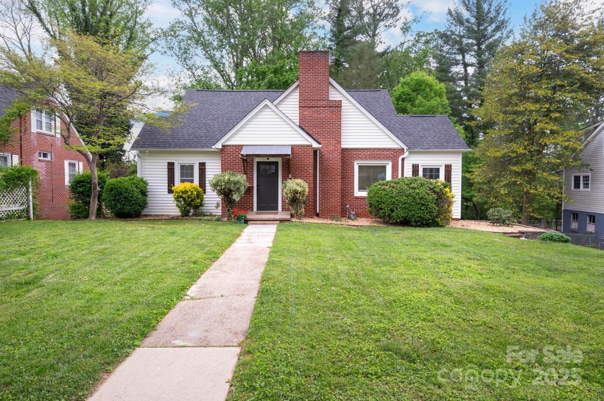 Property image 1 at 81 Bear Creek Road, Asheville, NC 28806