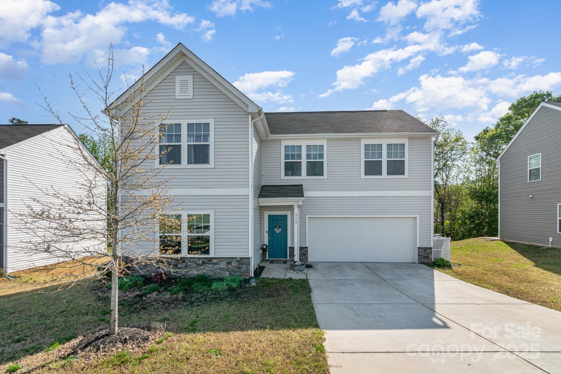 518 Dutch White Drive