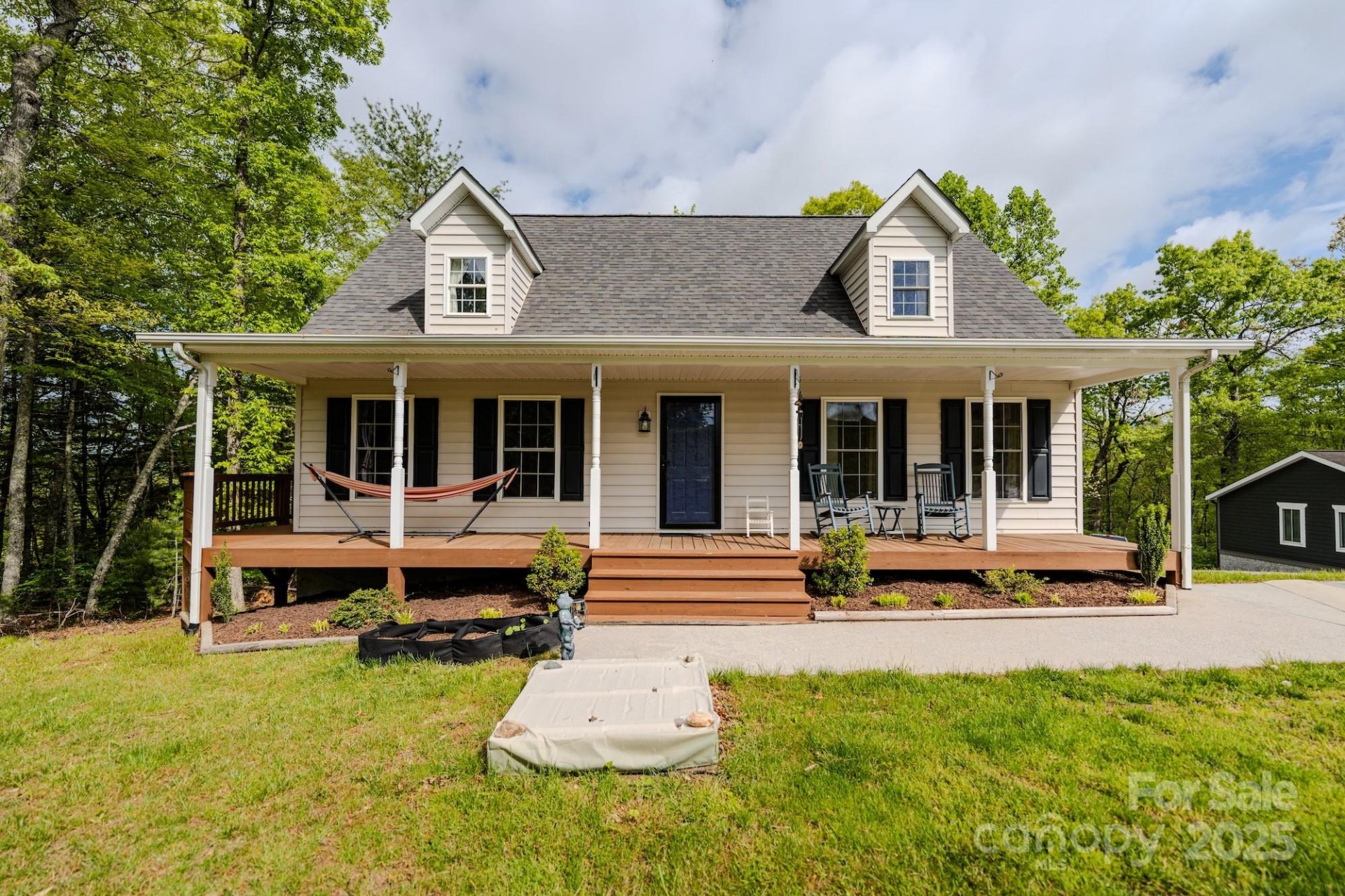 Property at 76 Overlook Pointe Drive, Spruce Pine, NC 28777