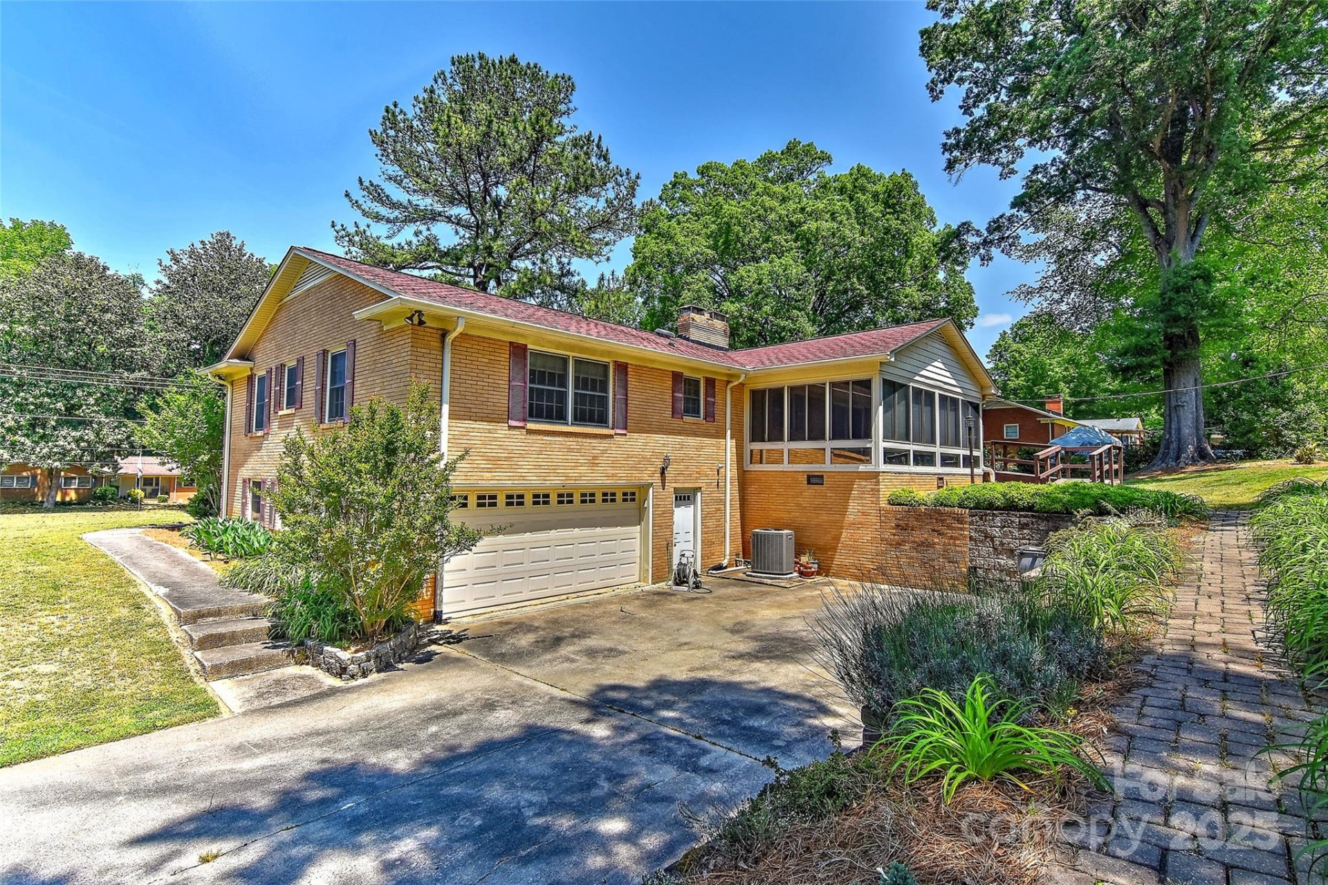 Property image 2 at 385 Gum Branch Road, Charlotte, NC 28214