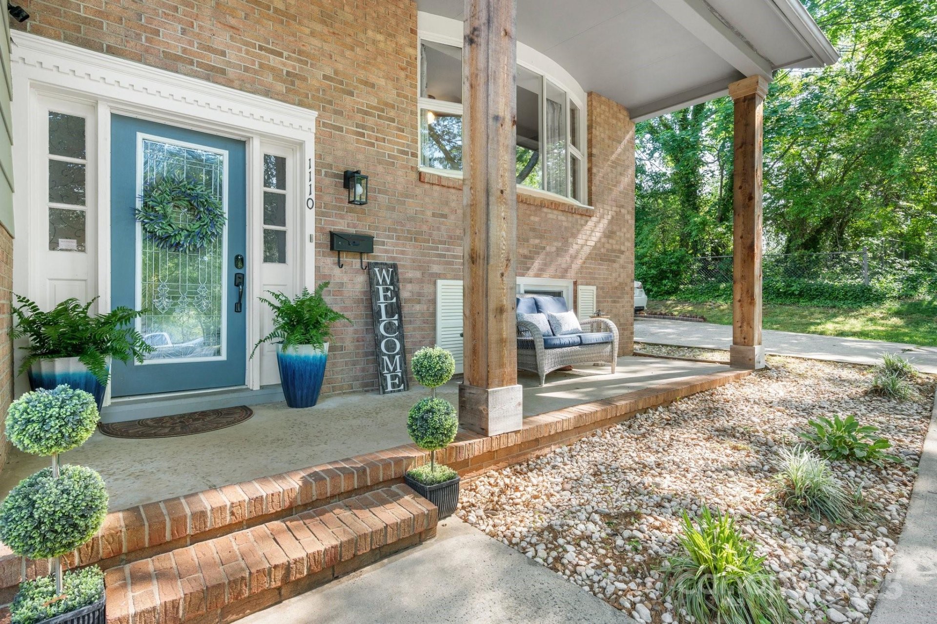 1110 16th Avenue Place