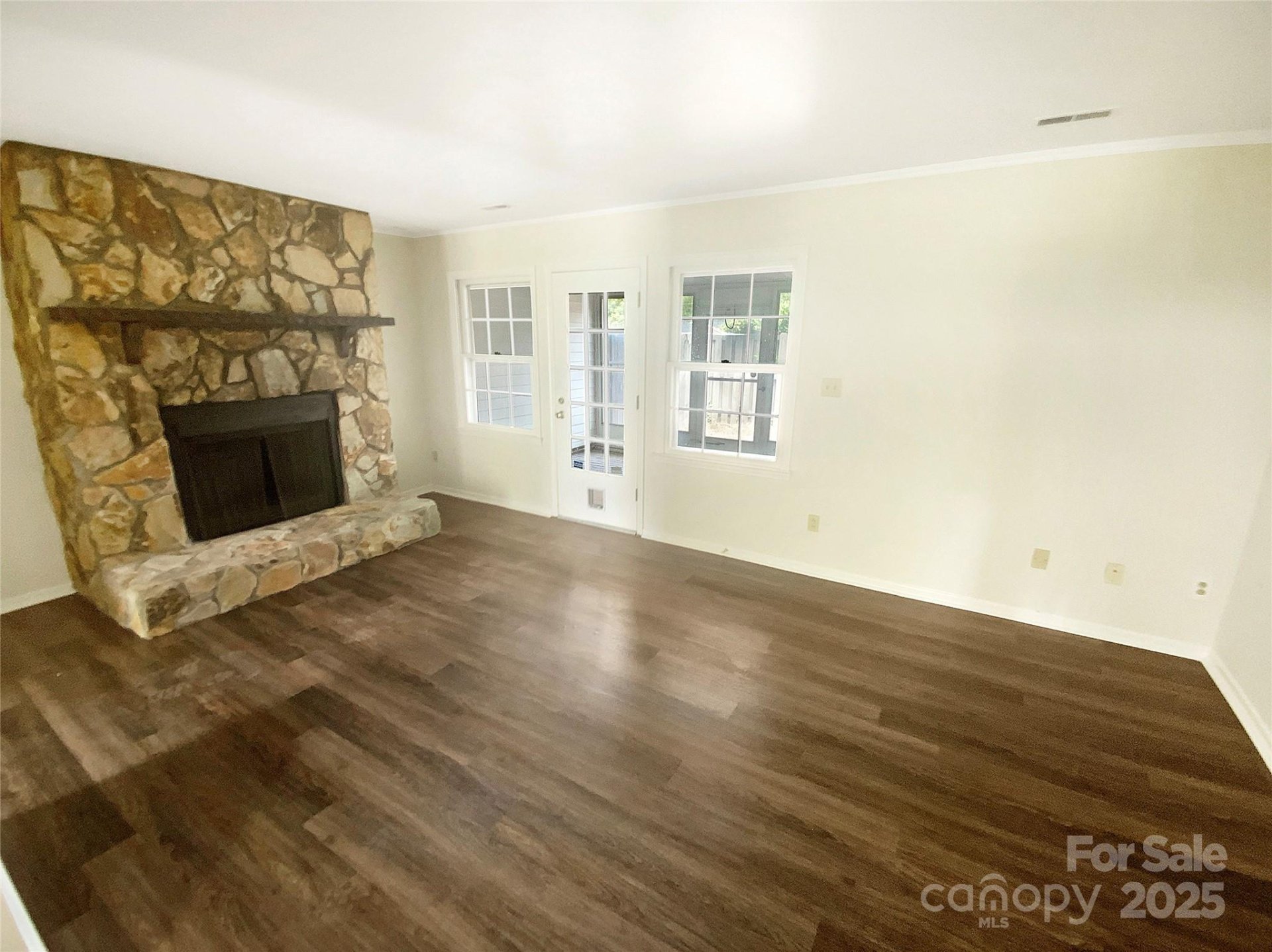 Property image 3 at 8049 Regent Park Lane, Charlotte, NC 28210