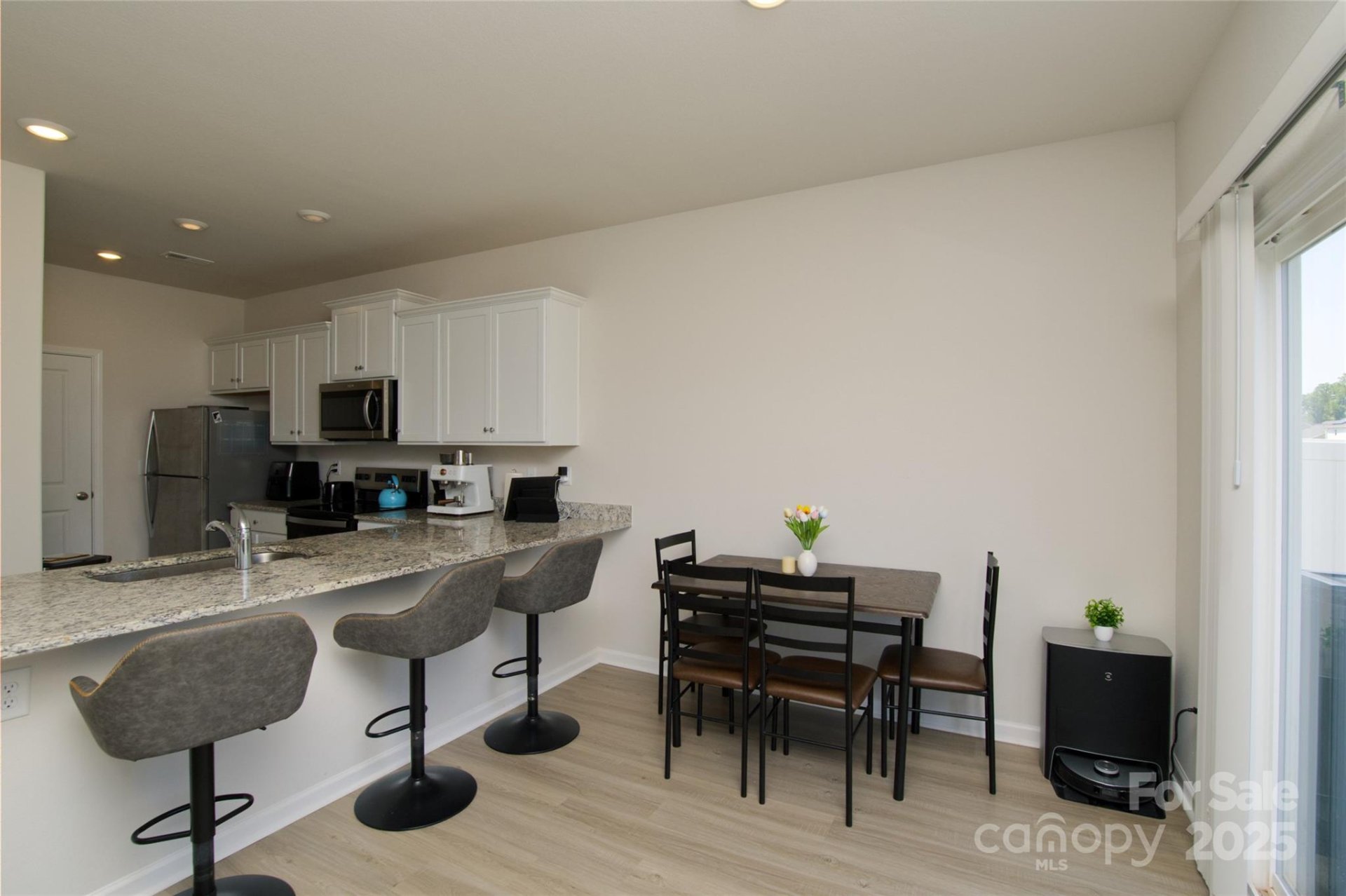 Property image 5 at 2210 Transatlantic Avenue, Charlotte, NC 28215