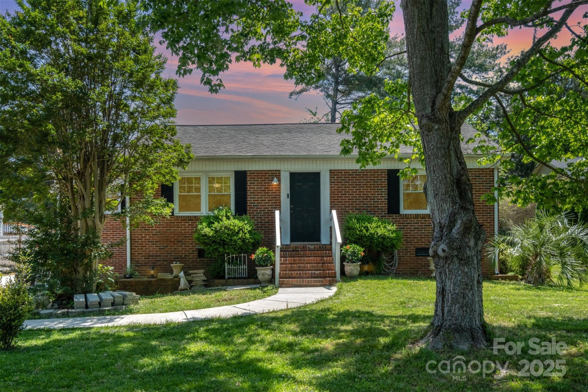 Property image 2 at 145 Driftwood Drive, Mooresville, NC 28117