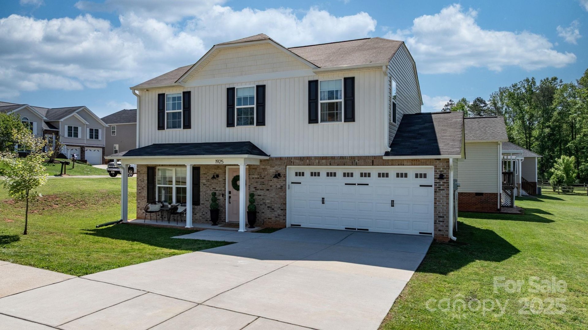 1925 Maius Drive
