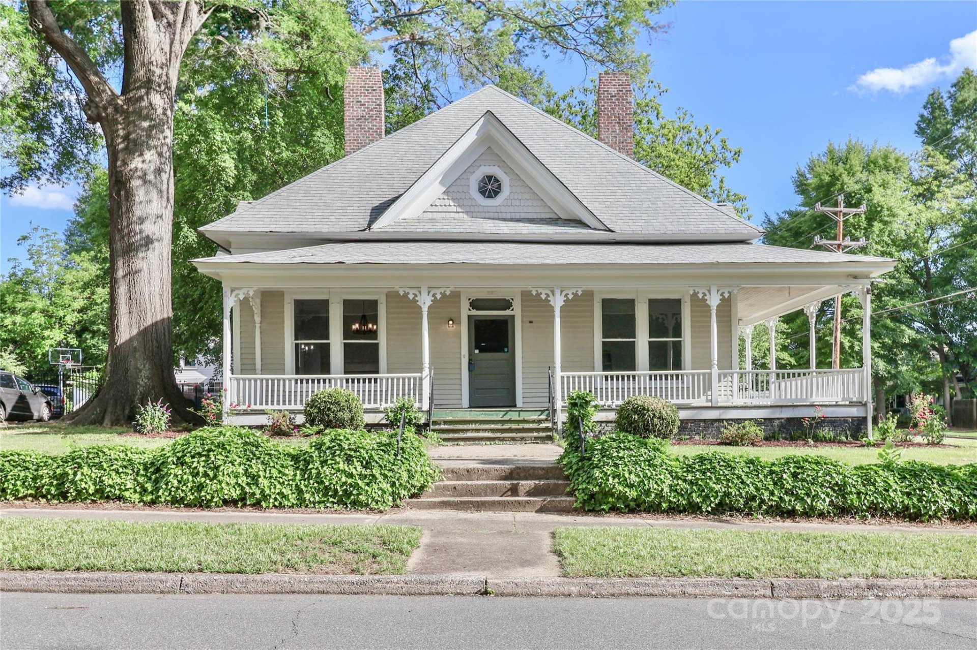 531 Walnut Street