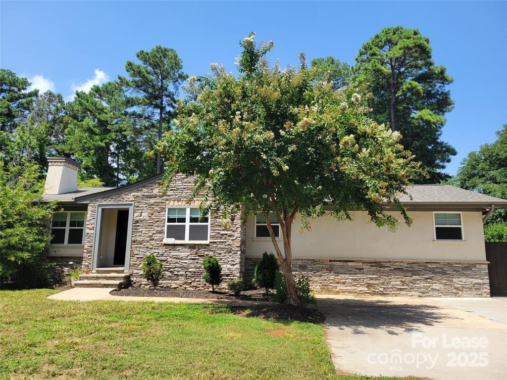 Property image 1 at 310 Chuckwood Road, Mooresville, NC 28117