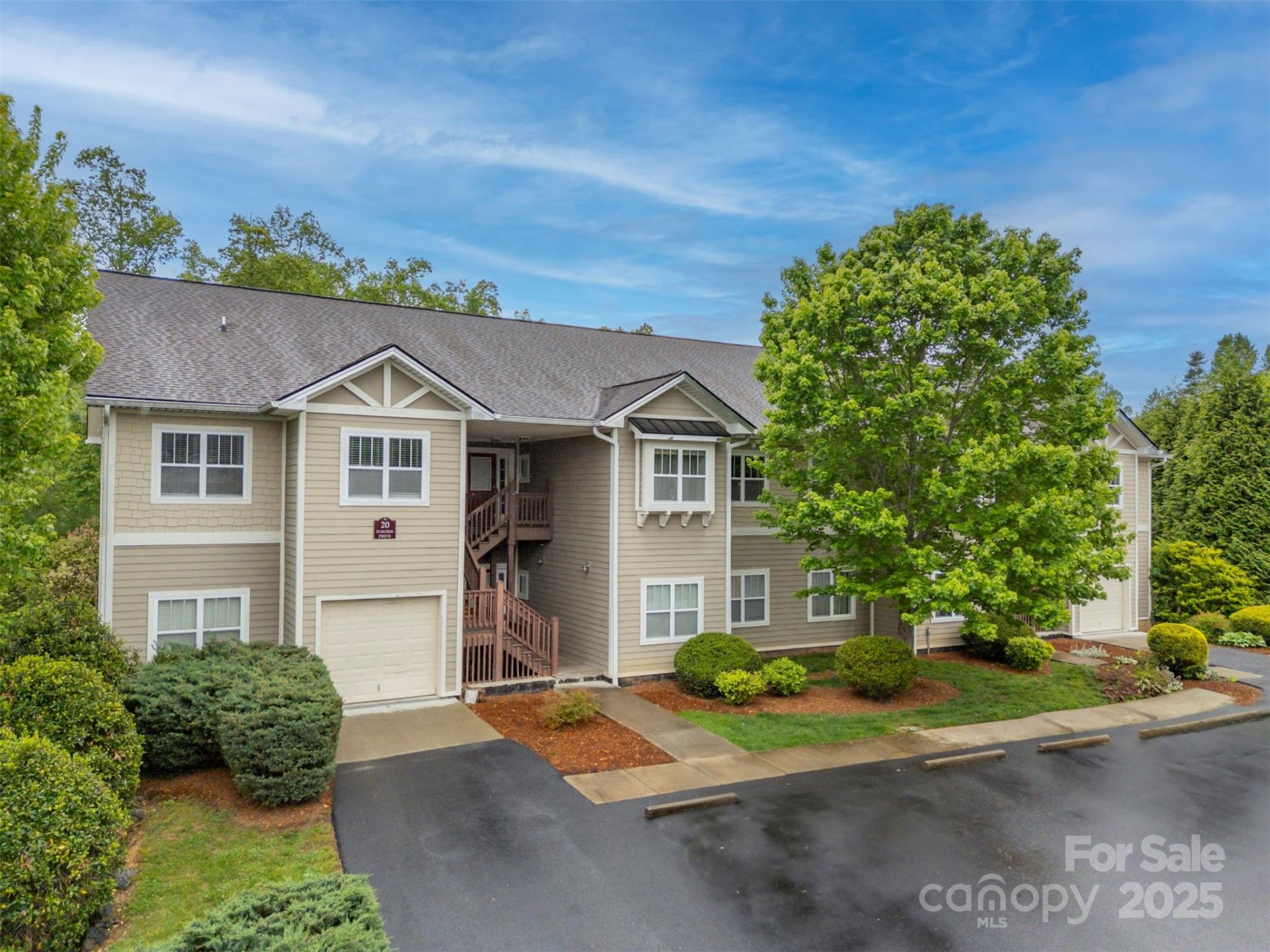 20 Foxden Drive