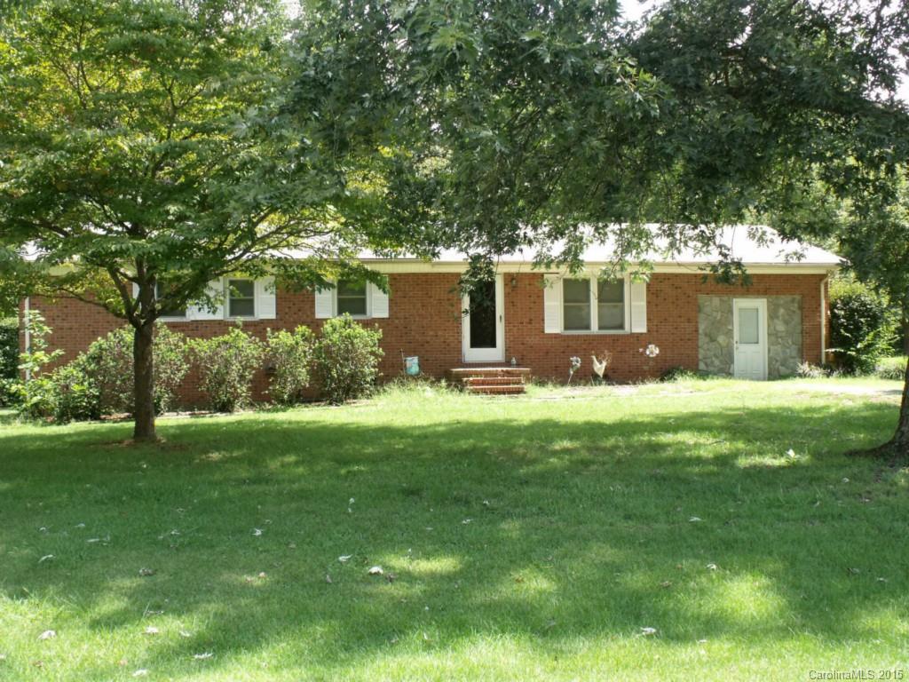 Property image 1 at 138 Barclay Lane, Mooresville, NC 28115