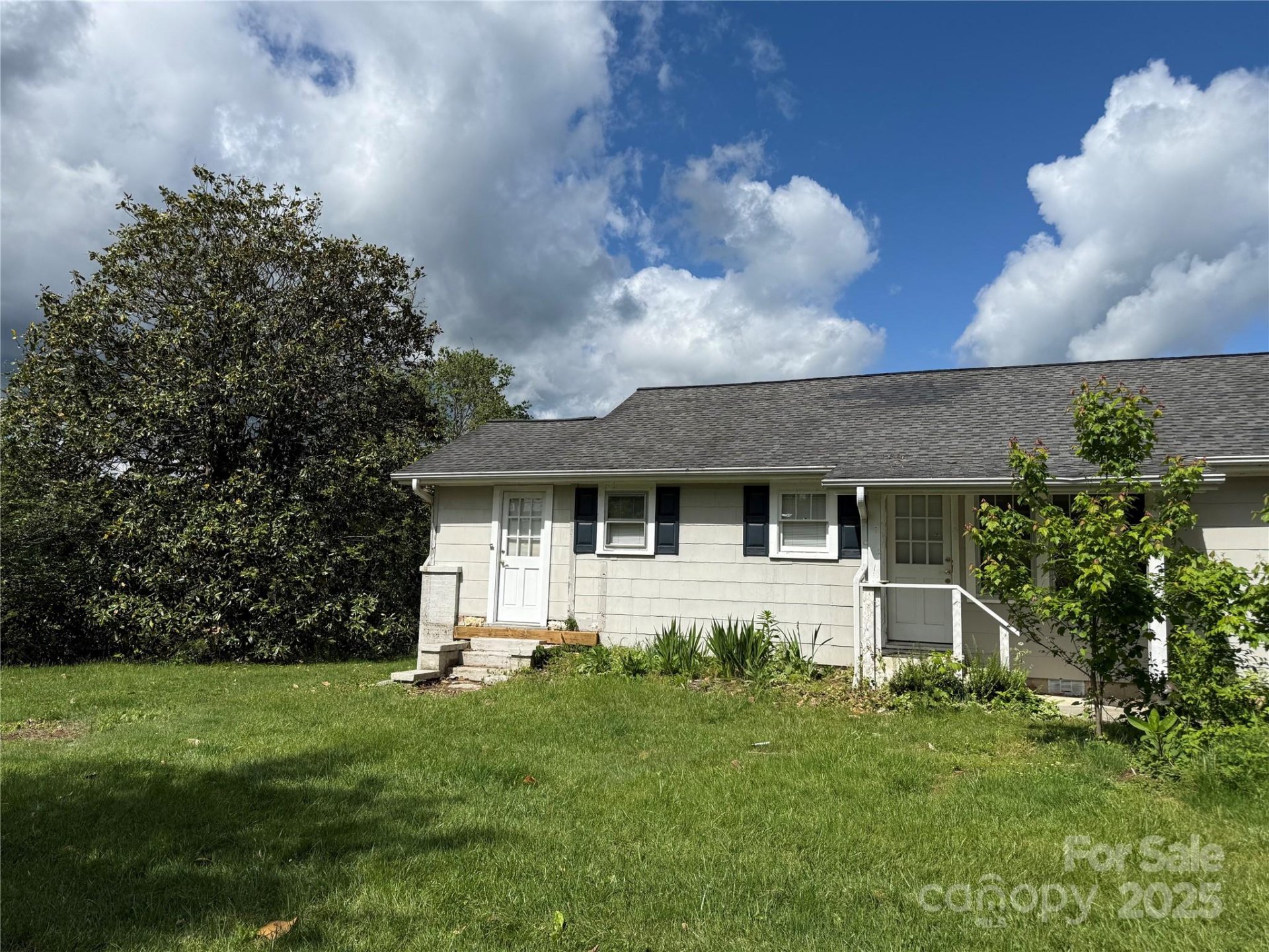 320 Ficker Circle