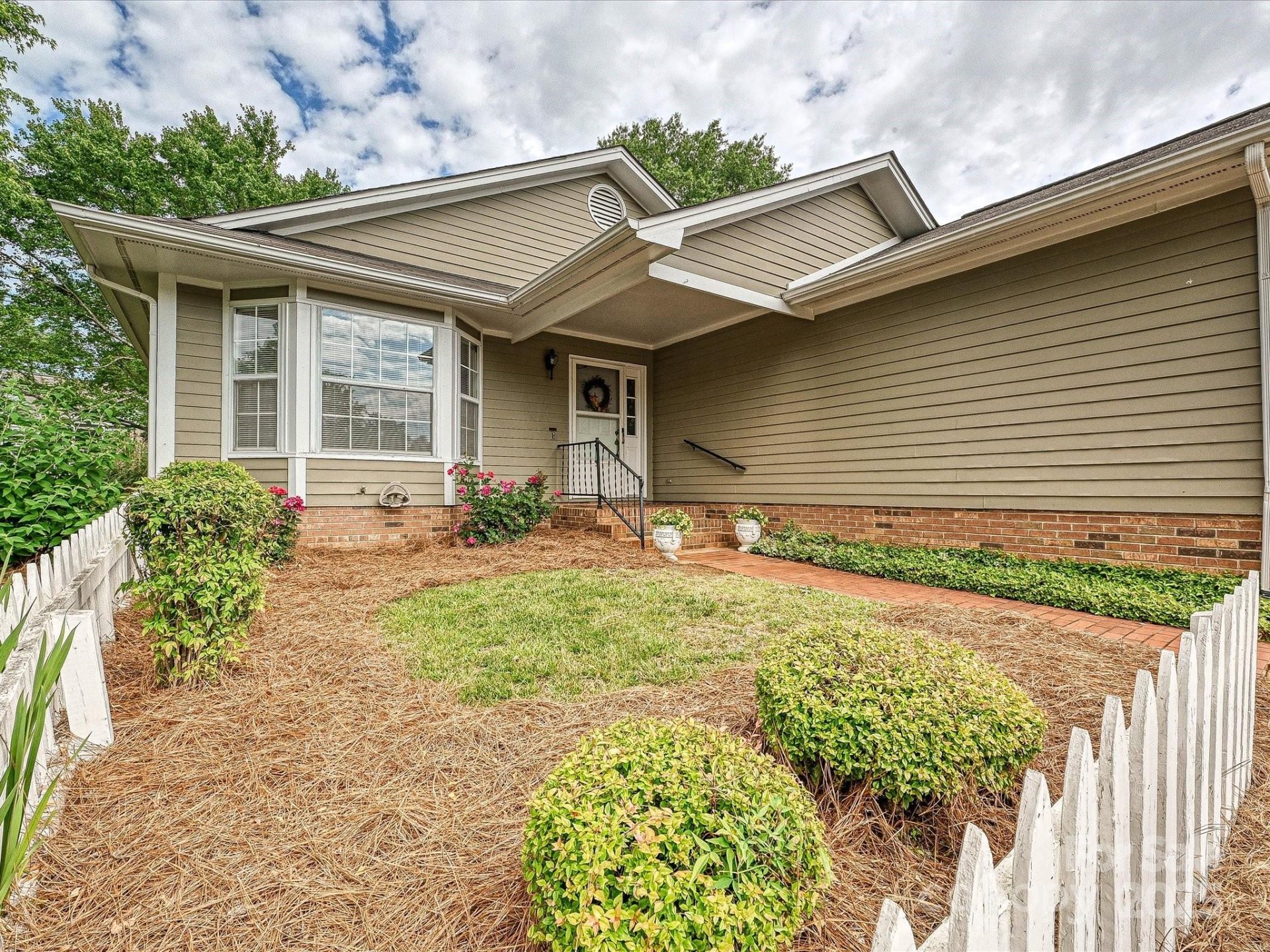 Property image 2 at 2919 Peachwood Court, Fort Mill, SC 29715