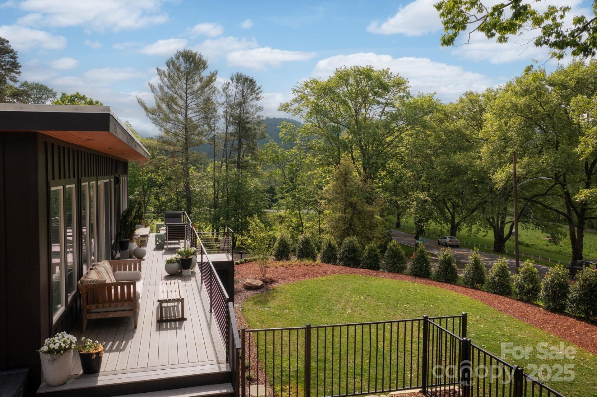 Property image 4 at 8 Midland Drive, Asheville, NC 28804