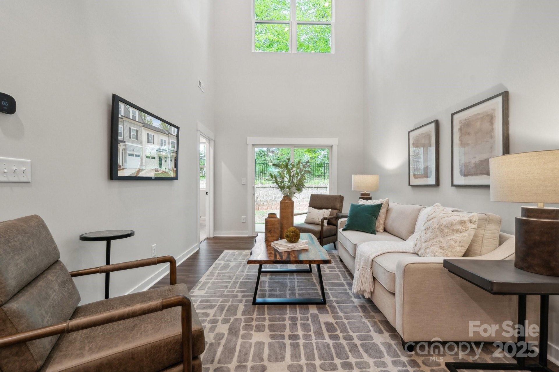 Property image 3 at 9305 Munsing Drive, Charlotte, NC 28269