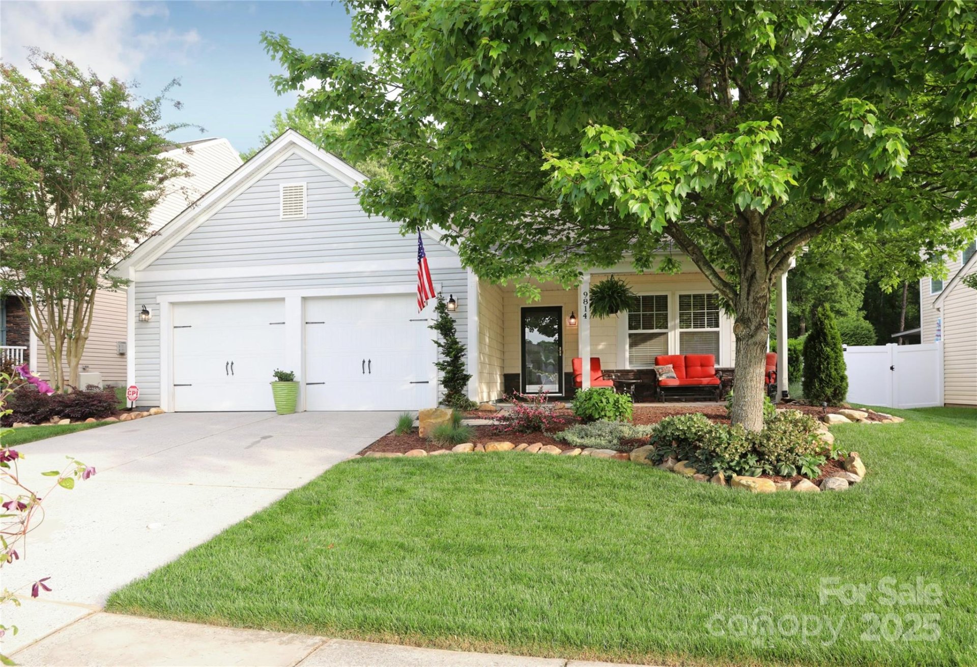 Property image 1 at 9814 Fernspray Road, Charlotte, NC 28215