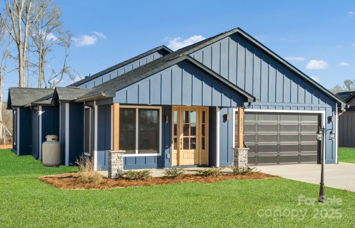 Hawthorne Commons, Albemarle Community