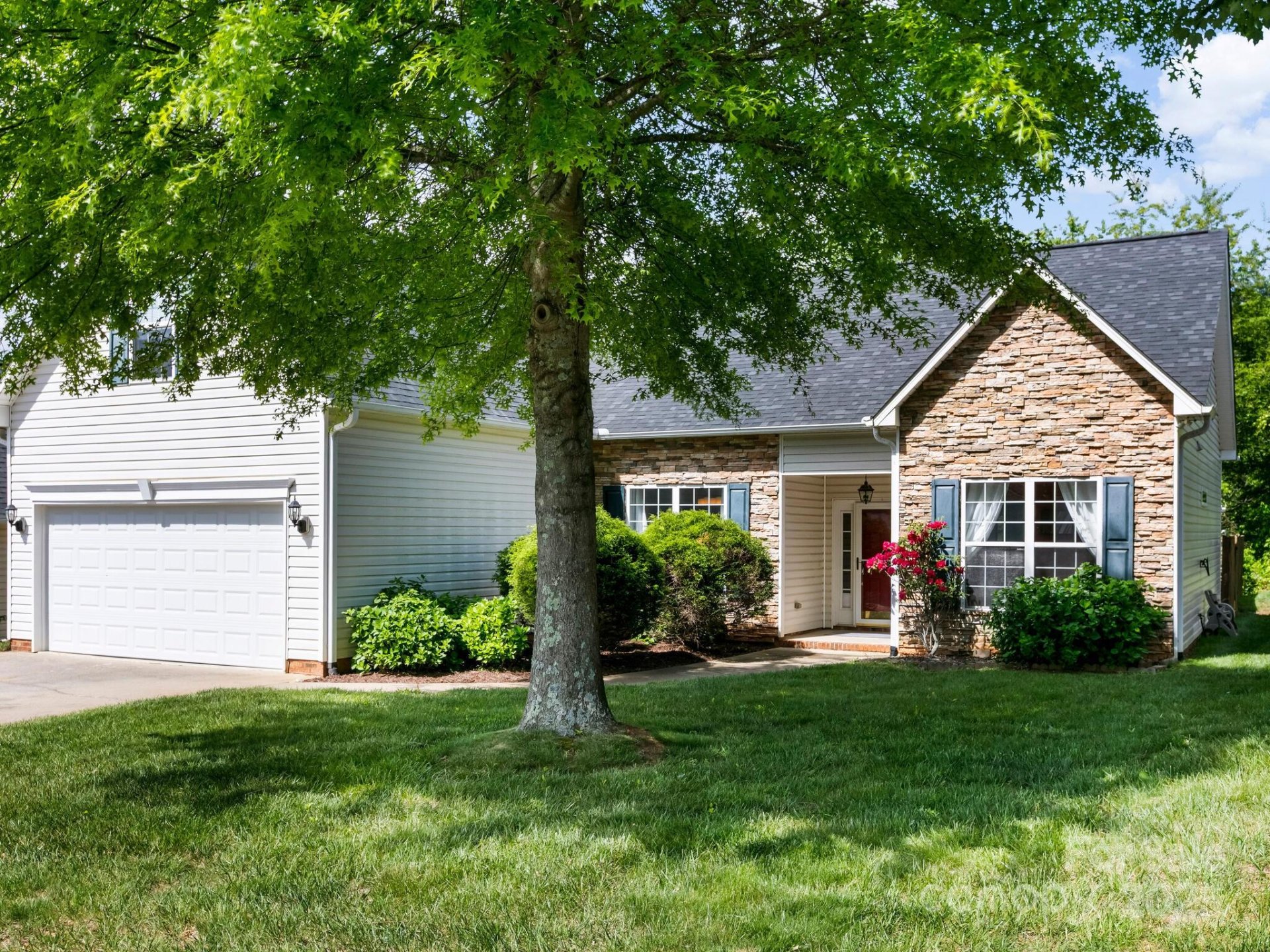 Property image 2 at 10 Summer Meadow Road, Arden, NC 28704