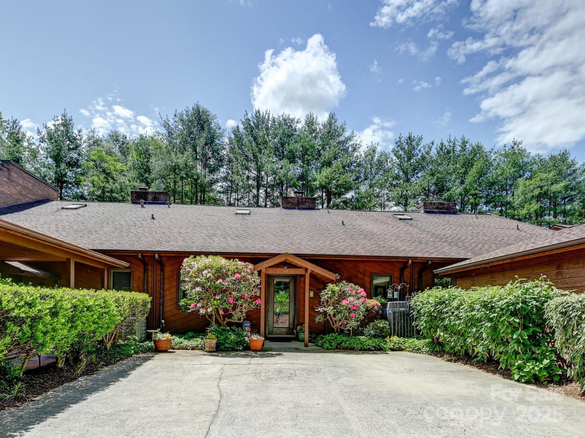 Property image 2 at 306 Woodfield Drive, Asheville, NC 28803