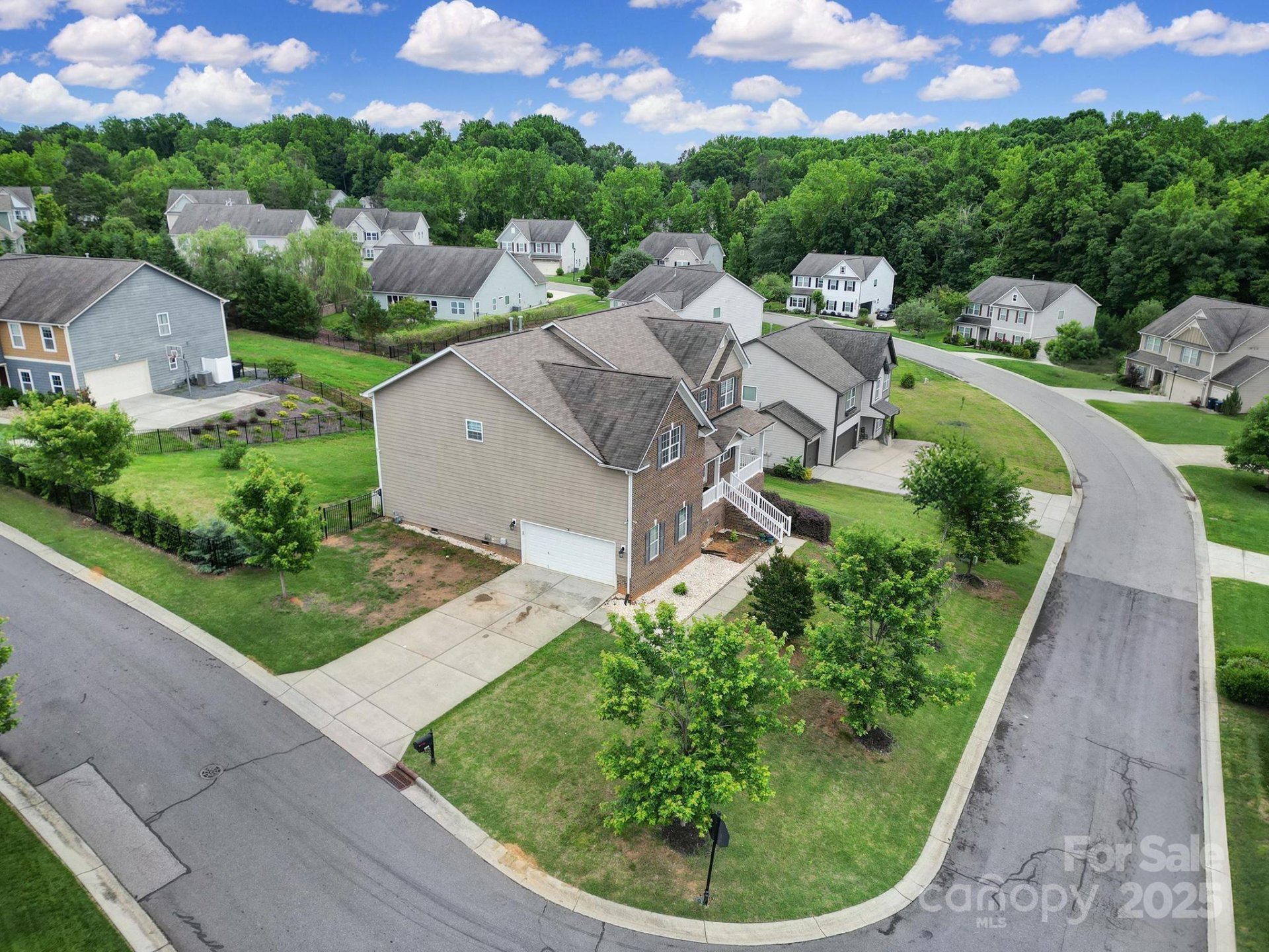 Property image 5 at 9029 Woodview Court, Fort Mill, SC 29707