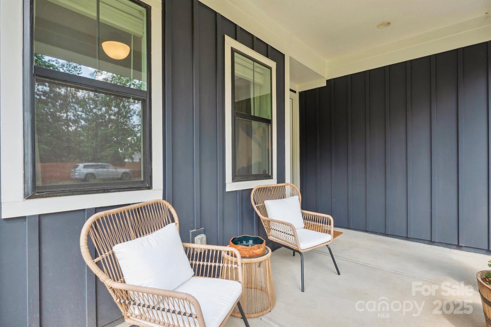 Property image 3 at 2637 Springway Drive, Charlotte, NC 28205