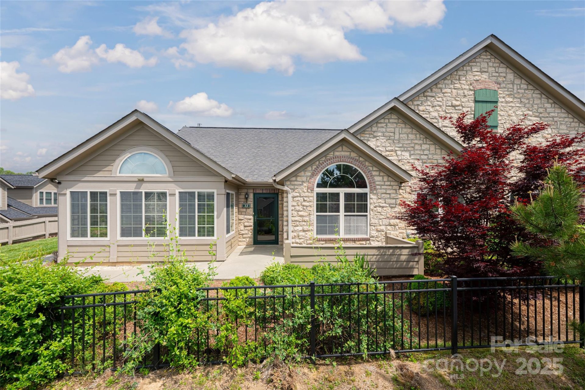33 Braeburn Way